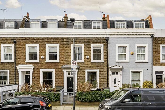 4 Bedroom Property To Rent In Britannia Road, London, SW6
