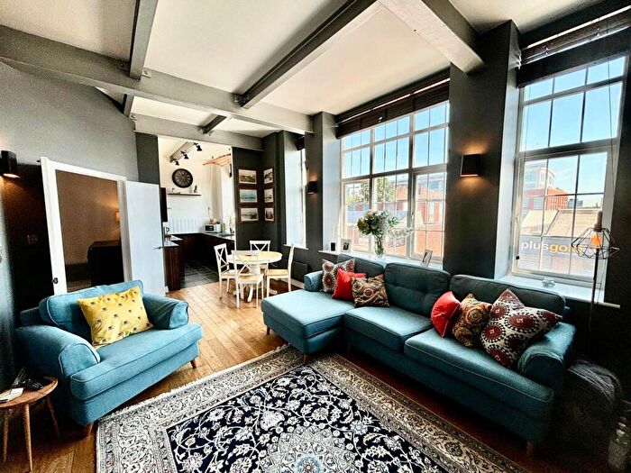 2 Bedroom Apartment For Sale In Spencer Street, Birmingham, B18