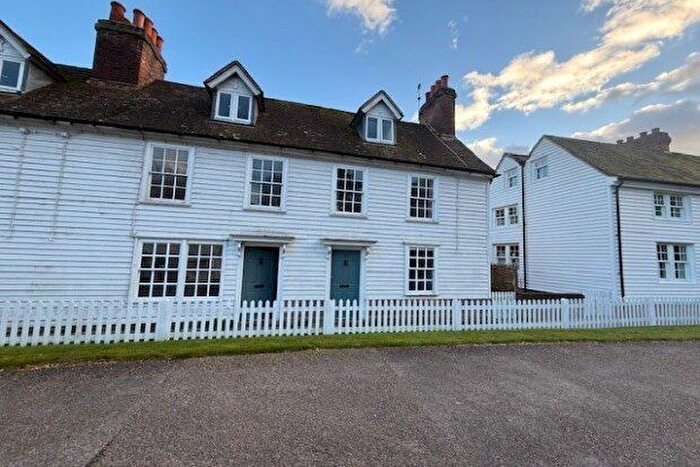 2 Bedroom Property To Rent In High Street, Dartford, DA4