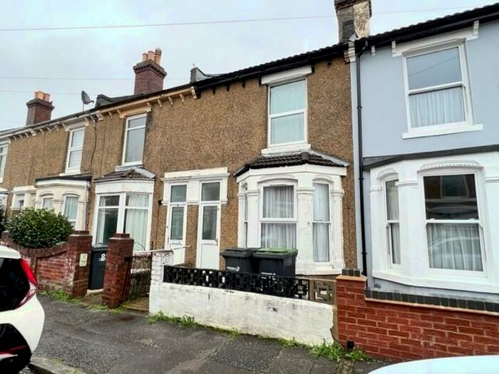 2 Bedroom House To Rent In Bevis Road, Gosport, PO12