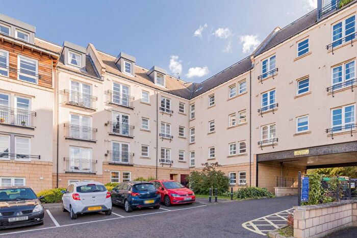 2 Bedroom Flat For Sale In (Flat ) Powderhall Rigg, Cannonmills, Edinburgh, EH7