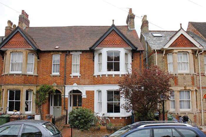 3 Bedroom Semi-Detached House To Rent In Oakthorpe Road, Summertown, OX2