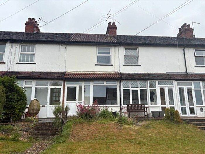 2 Bedroom Terraced House To Rent In Church Road North Ferriby, HU14