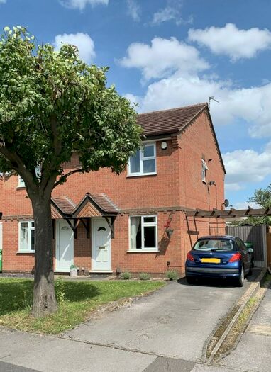2 Bedroom Semi-Detached House To Rent In Cropton Crescent, Nottingham, NG8