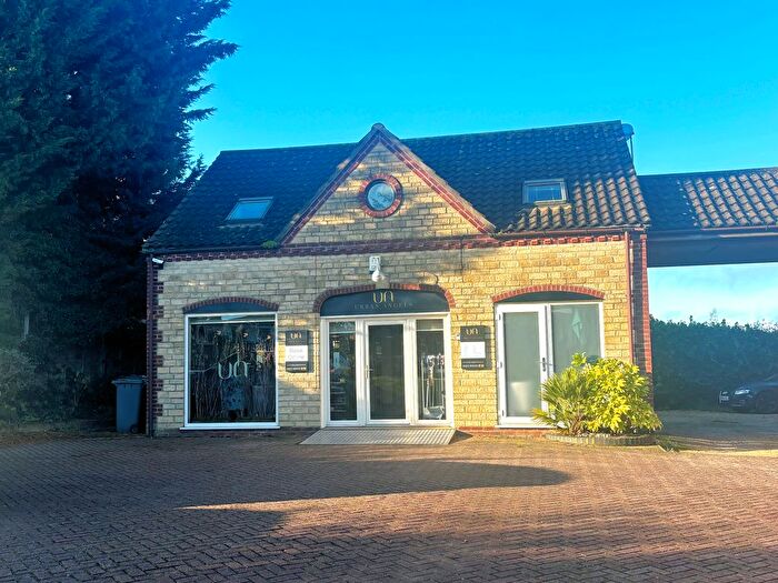 1 Bedroom Flat For Sale In Grantham Road, Navenby, Lincoln, LN5