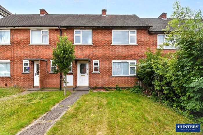 3 Bedroom Terraced House For Sale In Brabazon Road, Oadby, LE2