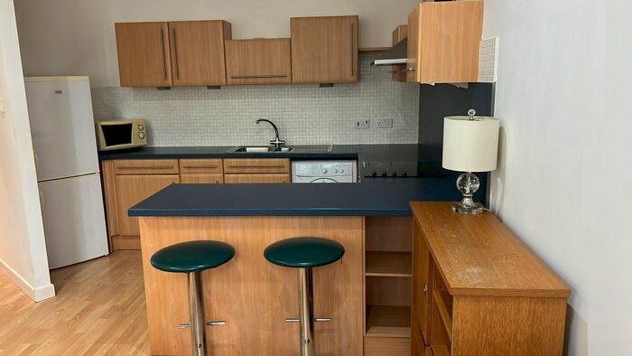 1 Bedroom Flat To Rent In Princess Street, Manchester, M1