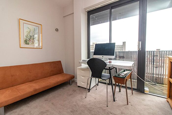2 Bedroom Flat To Rent In Lee Circle, Metropolitan Apartments, Leicester, LE1