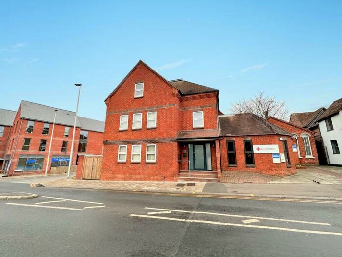 2 Bedroom Apartment To Rent In Denmark Street, RG40