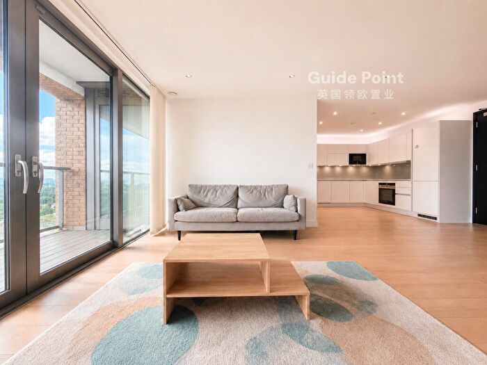 2 Bedroom Apartment To Rent In The Liberty Building, Heritage Tower, Crossharbour, E14