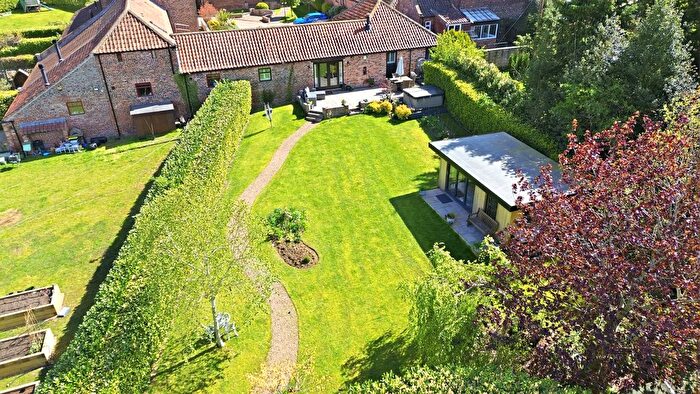 3 Bedroom Barn Conversion For Sale In Barff Farm, Thorpe Willoughby, Selby, YO8