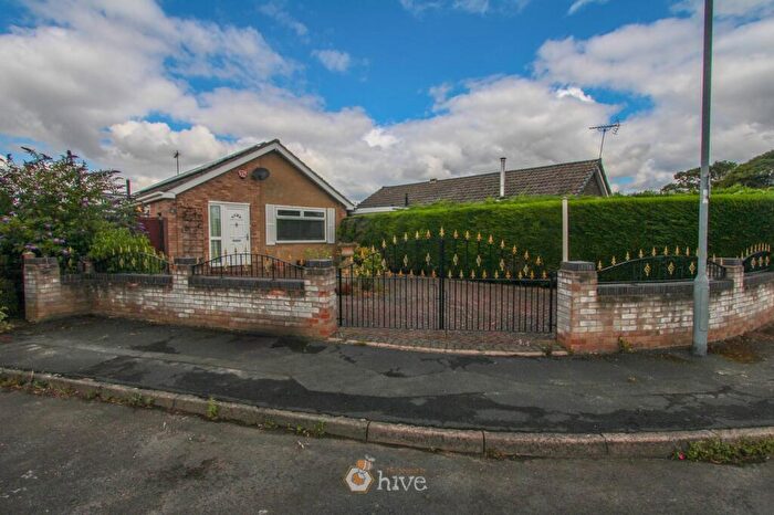 3 Bedroom Detached Bungalow For Sale In Weir Close, Westwoodside, Doncaster, DN9