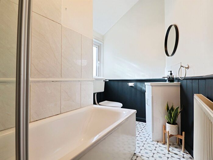 3 Bedroom Terraced House For Sale In Moorland Road, Cardiff, CF24