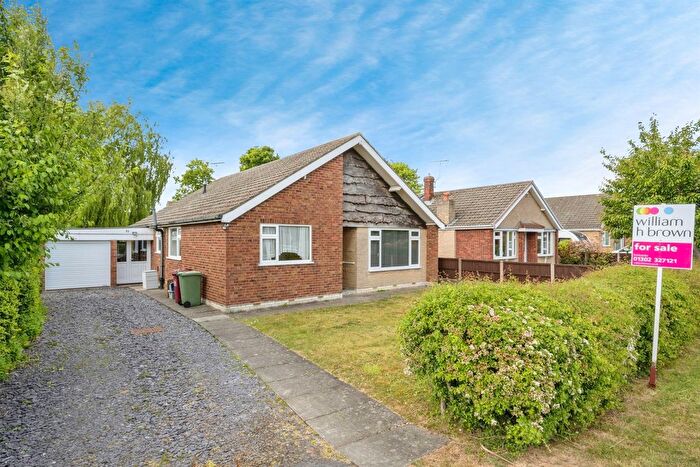3 Bedroom Detached Bungalow For Sale In Park Lane, Westwoodside, Doncaster, DN9