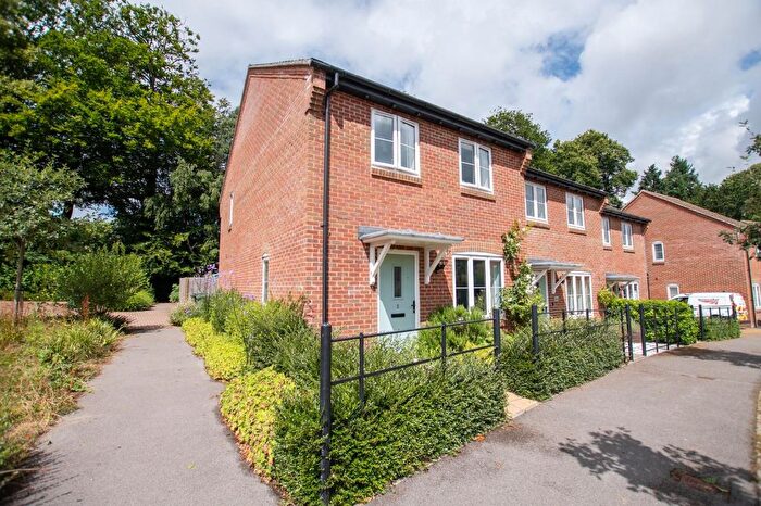 3 Bedroom End Of Terrace House To Rent In Rose Close, Bishopstoke, Eastleigh, SO50