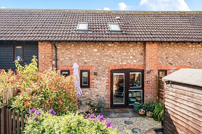 2 Bedroom Property For Sale In Ashill, Cullompton, Devon, EX15