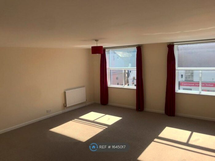 2 Bedroom Flat To Rent In Market Street, Ely, CB7