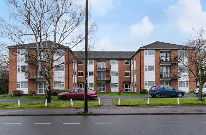 2 Bedroom Flat To Rent In Sandy Lodge Way, Northwood, HA6