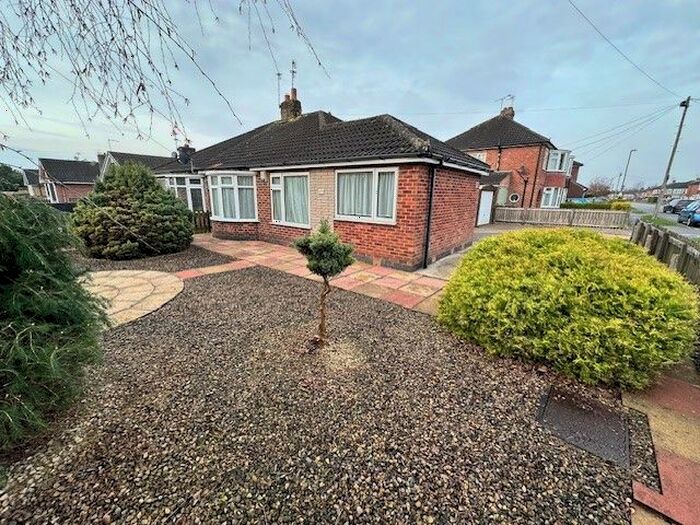2 Bedroom Detached Bungalow To Rent In New Lane, Huntington, York, YO32