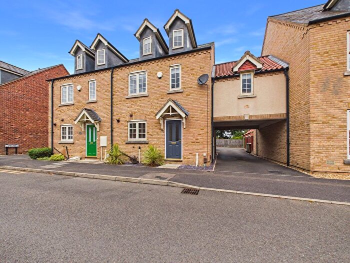 5 Bedroom Town House For Sale In King Henry Chase, Bretton, PE3