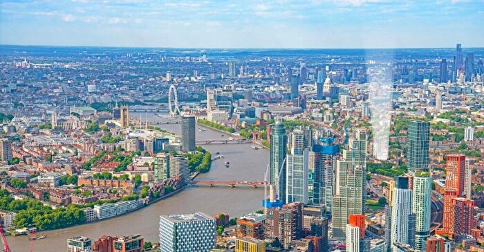 2 Bedroom Flat For Sale In Graphite Square, Albert Embankment, SE11