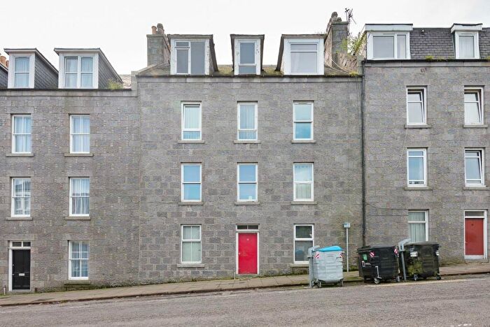 2 Bedroom Flat To Rent In Orchard Street, Old Aberdeen, Aberdeen, AB24