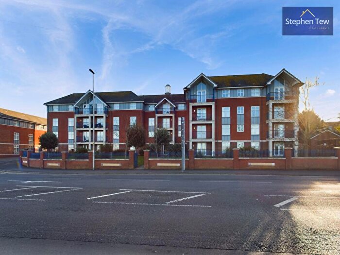 2 Bedroom Flat For Sale In Newton Drive, Blackpool, FY3