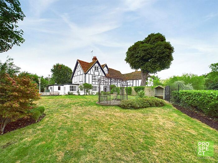 5 Bedroom Semi-Detached House To Rent In Amerden Lane, Taplow, Maidenhead, SL6