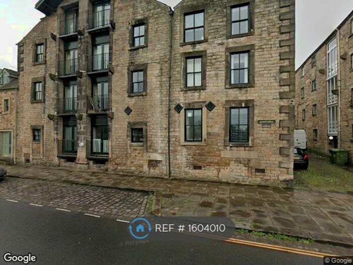 2 Bedroom Flat To Rent In Victoria Wharf, Lancaster, LA1