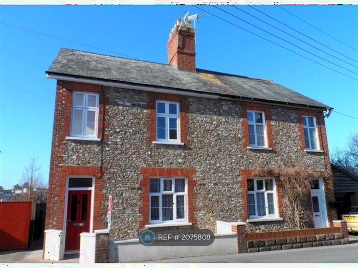 4 Bedroom Semi-Detached House To Rent In Streamers Meadow, Honiton, EX14