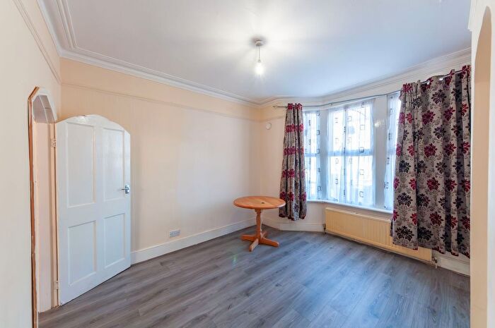 4 Bedroom Property To Rent In Charlemont Road, London, E6