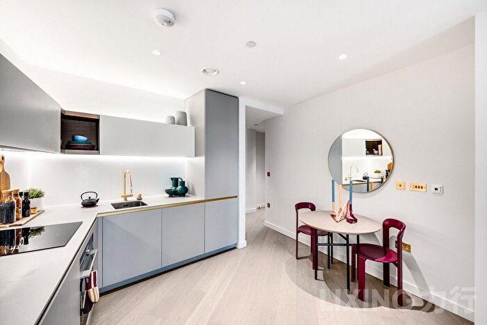 1 Bedroom Flat For Sale In Pilot Walk, Greenwich, SE10