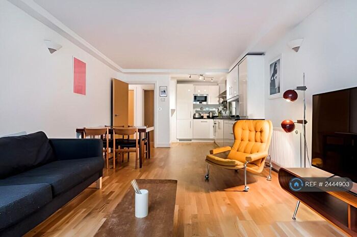 2 Bedroom Flat To Rent In Newington Green, London, N16