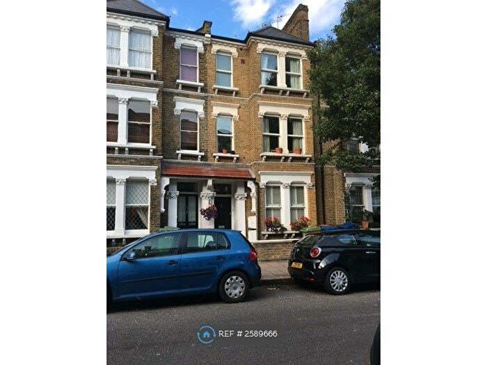 2 Bedroom Flat To Rent In Brook Drive, London, SE11