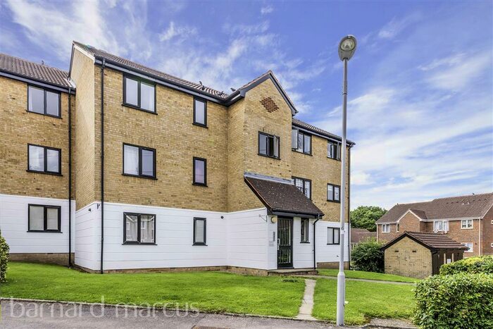 1 Bedroom Apartment To Rent In Percy Gardens, Worcester Park, KT4