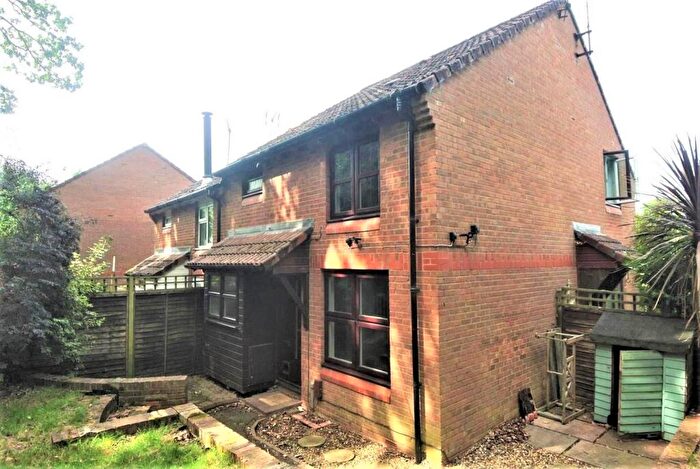 1 Bedroom House For Sale In Addlestone, KT15