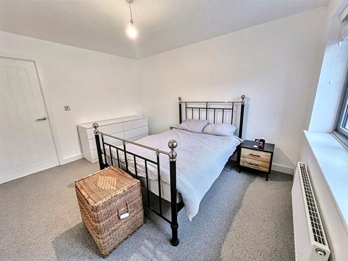 2 Bedroom Detached House For Sale In Ringlet Road, Bath, BA2