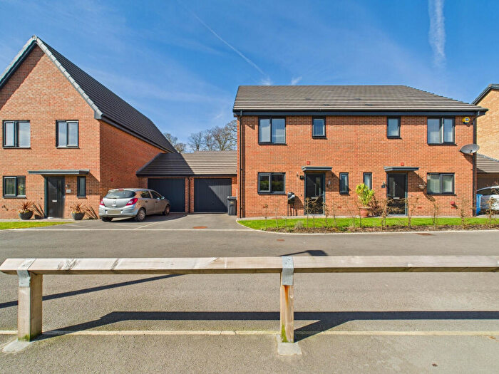 3 Bedroom Semi-Detached House For Sale In Battersea Park, Hull, HU8