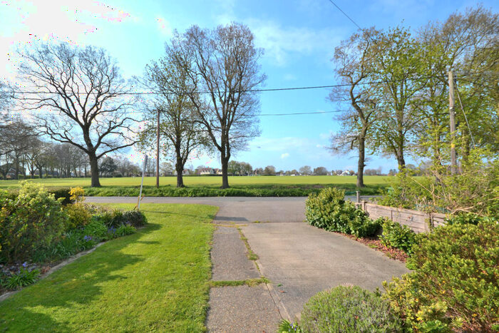 3 Bedroom House To Rent In Chaffix, Felsted, Essex, CM6