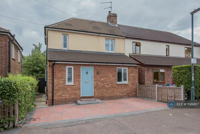 3 Bedroom Semi-Detached House To Rent In Common Rise, Hitchin, SG4