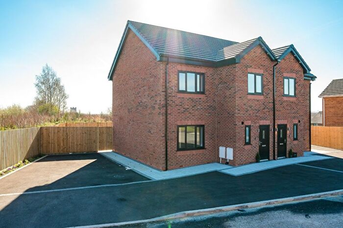 3 Bedroom Semi Detached House For Sale In Lady Lane, Wigan, Lancashire, WN3