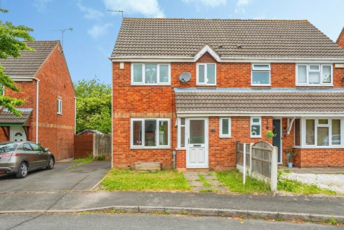 3 Bedroom Semi Detached House For Sale In Pendleside Way, Littleover, Derby, DE23
