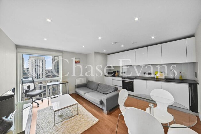 1 Bedroom Flat To Rent In Whitechapel High Street, Aldgate, London, E1