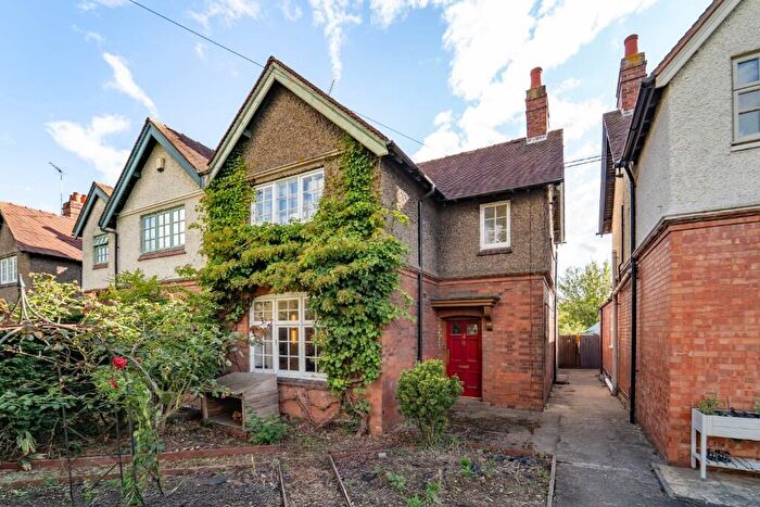 3 Bedroom Semi-Detached House For Sale In Hatton Terrace, Warwick, Warwickshire, CV35