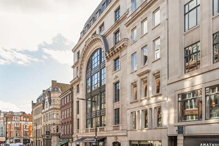 1 Bedroom Flat For Sale In Pathe Building, Wardour Street, W1F