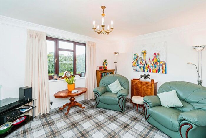 7 Bedroom Detached House For Sale In Whitemoor Lane, Ower, Romsey, SO51