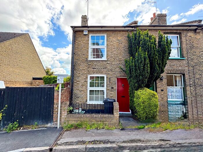 2 Bedroom End Of Terrace House To Rent In Roman Road, Chelmsford, CM2