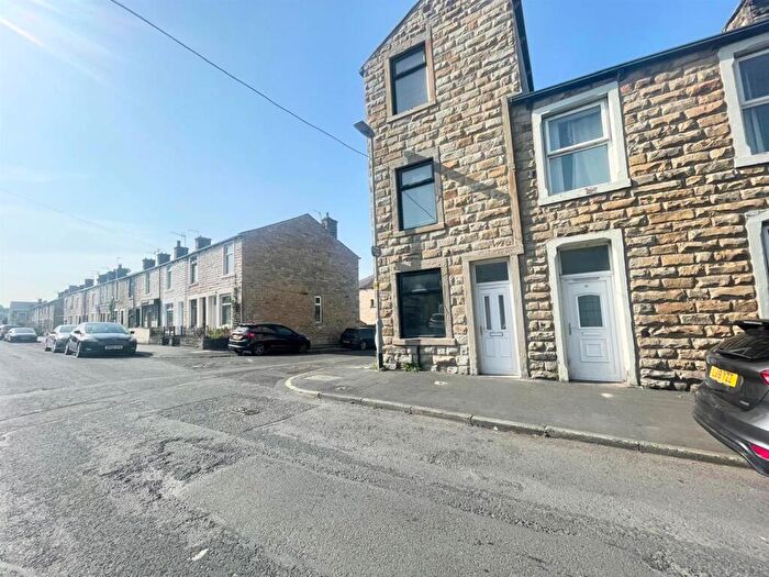 3 Bedroom End Of Terrace House To Rent In Stockbridge Road, Padiham, Burnley, BB12