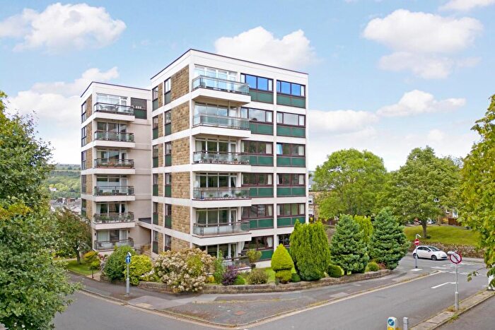 3 Bedroom Apartment For Sale In Wells Court, Wells Promenade, Ilkley, LS29