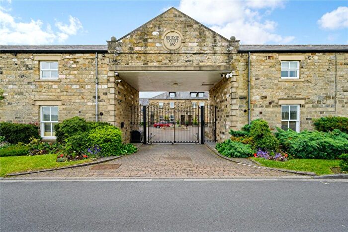 4 Bedroom Apartment For Sale In Bridge House, Bridge Court, Harrogate Road, Harewood, Leeds, LS17